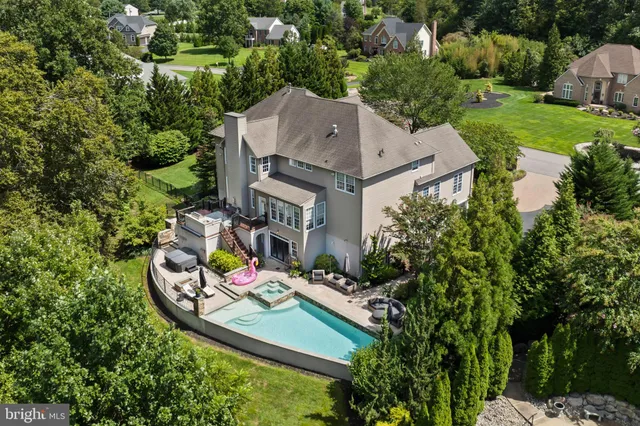 $999,000 | 23 Regal's Court, Swedesboro, NJ 08085