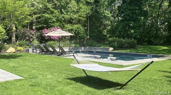 2803 North Wading River Road Wading River, NY 11792 - Photo 17 of 22