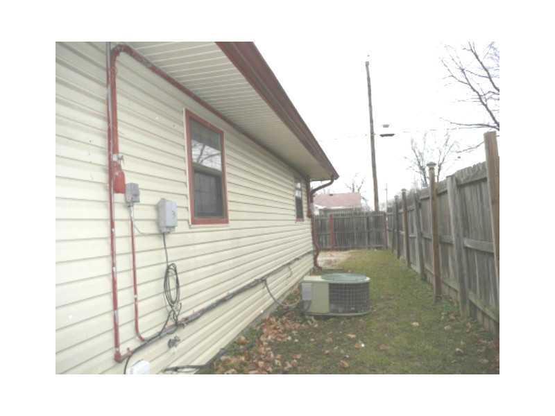 4026 Bertrand Road Indianapolis, IN 46222 - Photo 18 of 20 Gallery Image 18