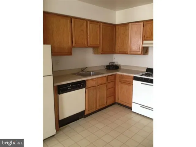 $1,400 | 7224 Edmund Street, Unit B, Philadelphia, PA 19135