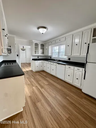 $2,300 | 2112 Leon Drive, Greenville, NC 27858