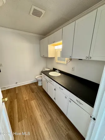 $2,300 | 2112 Leon Drive, Greenville, NC 27858