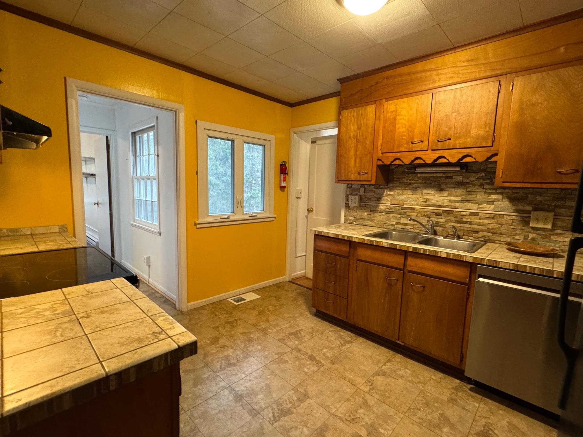 27 Terrace Street Montpelier, VT 05602 - Photo 22 of 49