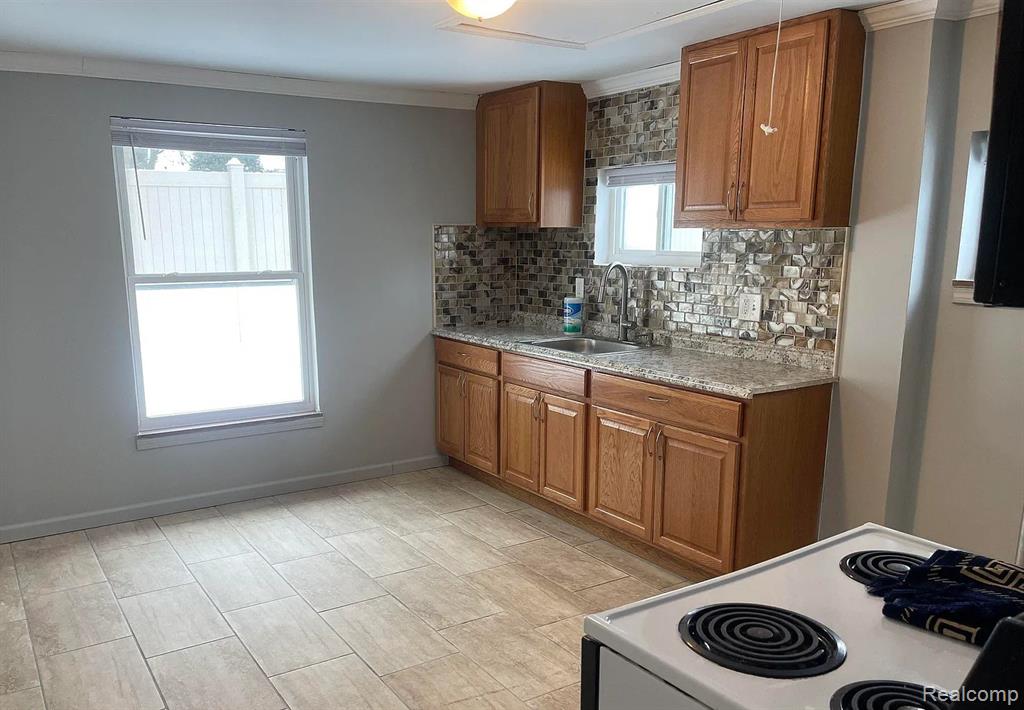 4430 Chicago Road Warren, MI 48092 - Photo 6 of 8