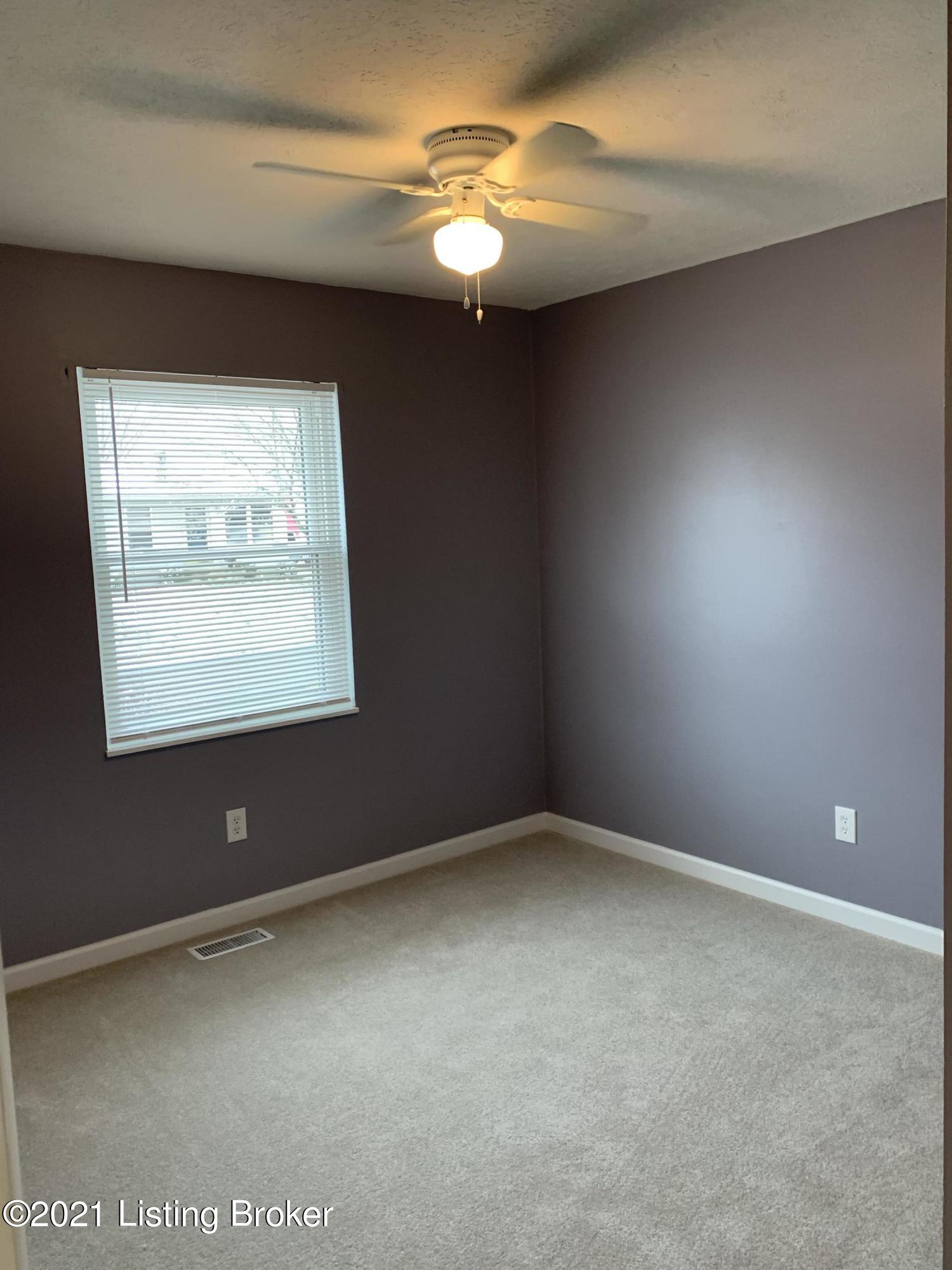 553 Beechland Road Louisville, KY 40229 - Photo 25 of 62 IMG_5636