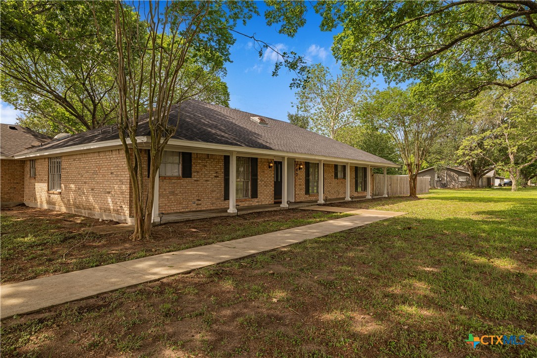 602 Bingham Road Victoria, TX 77904 - Photo 6 of 48