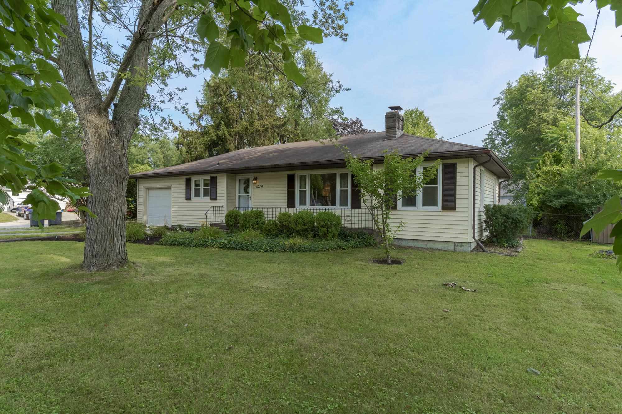 4019 St Joe Center Road Fort Wayne, IN 46835 - Photo 2 of 32