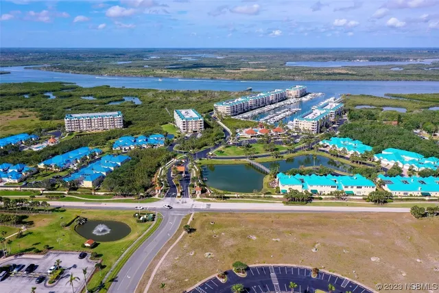 a view of an outdoor space