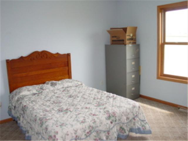 27775 Heiden Road Lewiston, MN 55952 - Photo 7 of 11 Gallery Image 7