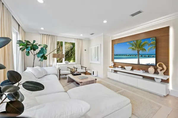 $5,995,000 | 2765 Brickell Court, Miami, FL 33133