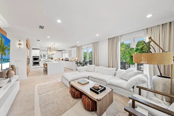 $5,995,000 | 2765 Brickell Court, Miami, FL 33133