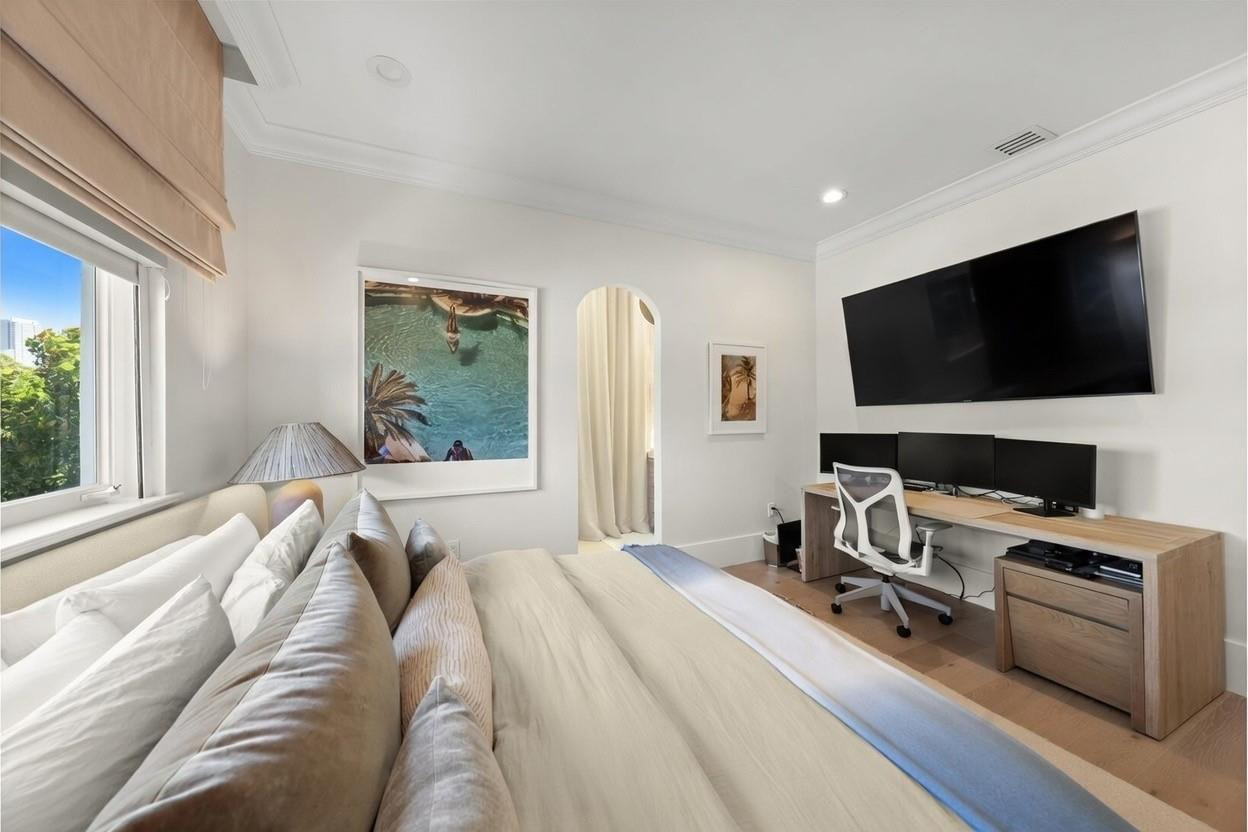 2765 Brickell Court Miami, FL 33133 - Photo 44 of 59 Photo 44