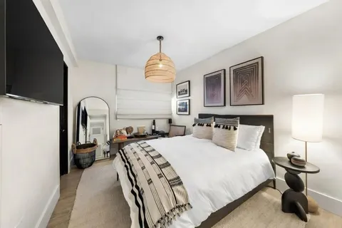 $6,895,000 | 2765 Brickell Court, Miami, FL 33133