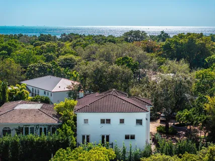 $5,995,000 | 2765 Brickell Court, Miami, FL 33133