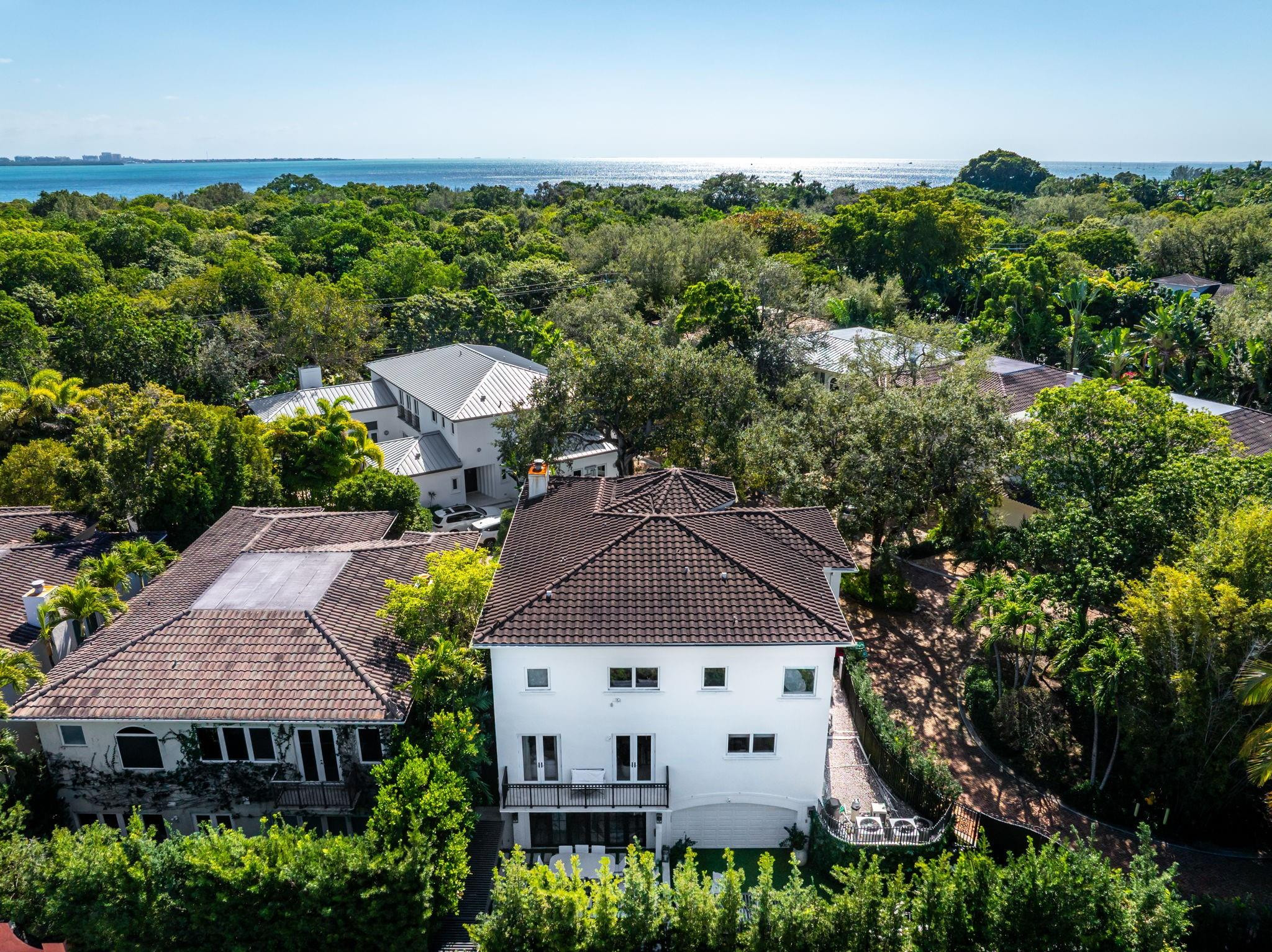 2765 Brickell Court Miami, FL 33133 - Photo 56 of 60 Photo 55