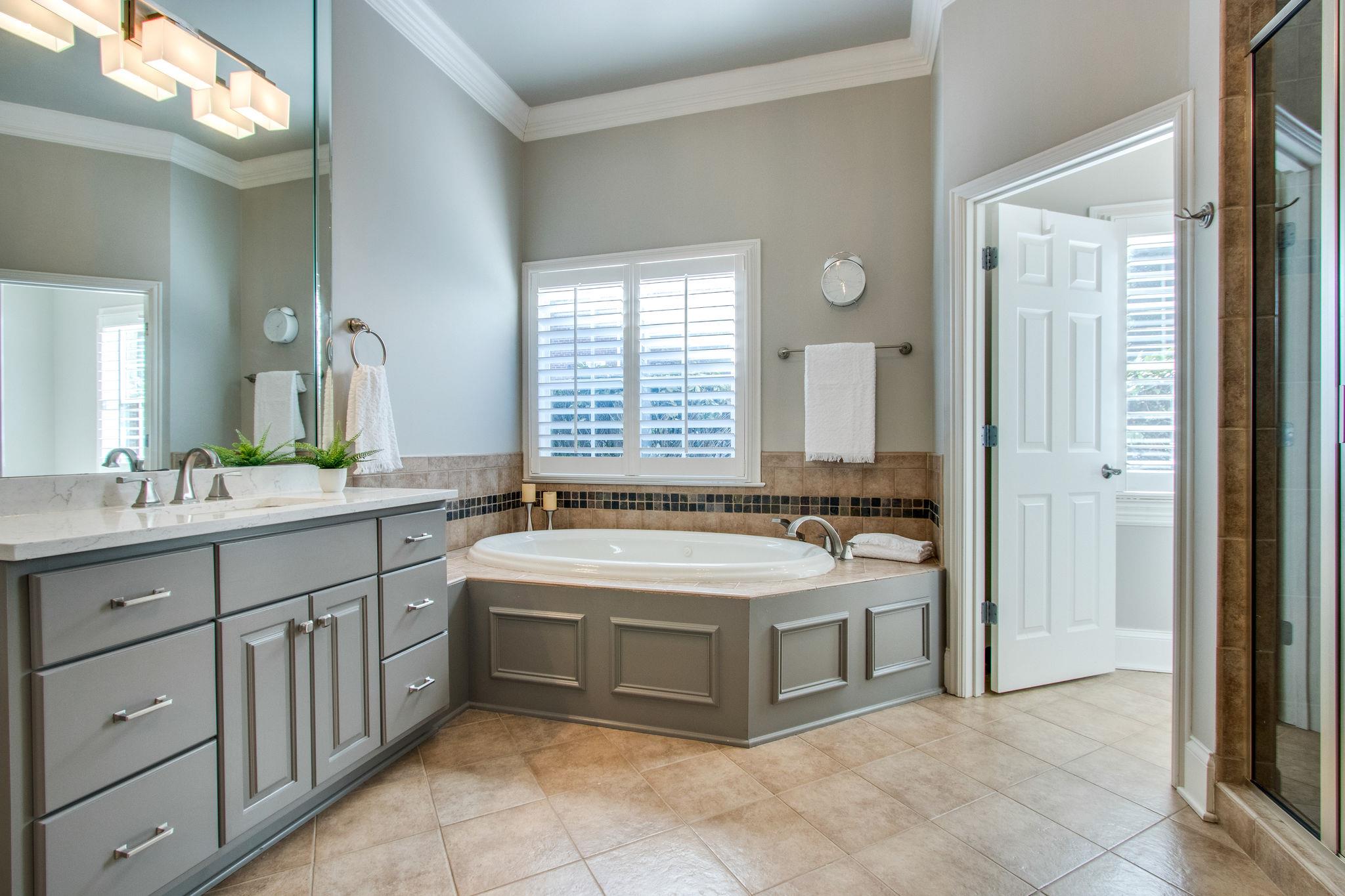 413 Sandcastle Road Franklin, TN 37069 - Photo 13 of 29 The master bath has a separate jetted tub