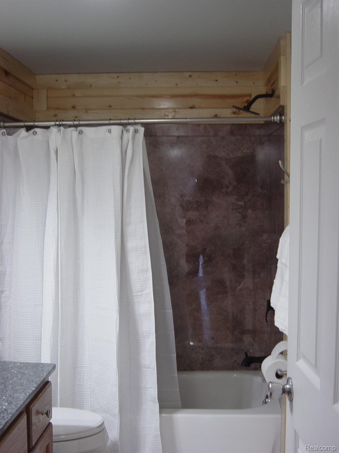7516 South Durand Road Durand, MI 48429 - Photo 19 of 51 DSC00321.JPG