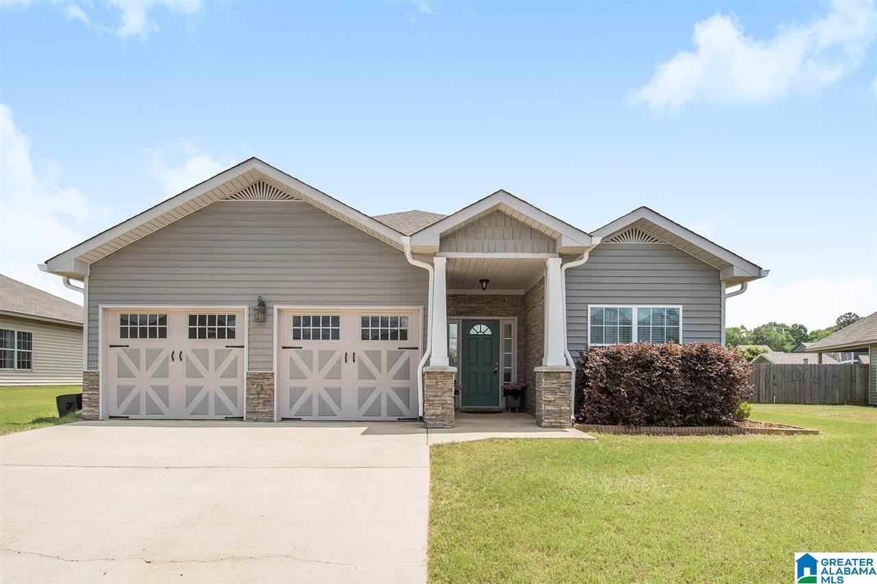 828 Michelle Manor Calera, AL 35040 - Photo 2 of 30
