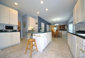 805 North Spoede Road St. Louis, MO 63141 - Photo 18 of 62 Gallery Image 18