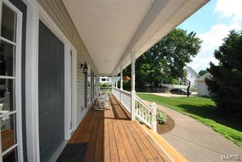 805 North Spoede Road St. Louis, MO 63141 - Photo 3 of 62 Gallery Image 3