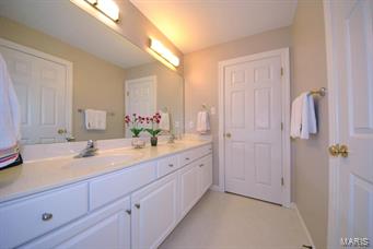 805 North Spoede Road St. Louis, MO 63141 - Photo 34 of 62 Gallery Image 34