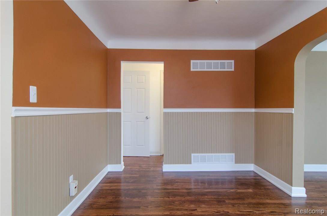28100 Five Mile Road Livonia, MI 48154 - Photo 4 of 20 6a.jpg