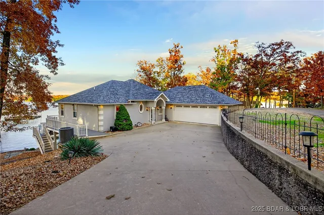 $1,250,000 | 331 Hollow Oak Road, Sunrise Beach, MO 65079