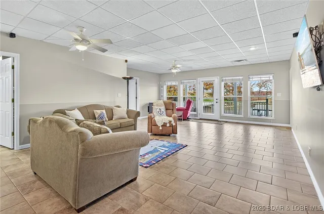 $1,250,000 | 331 Hollow Oak Road, Sunrise Beach, MO 65079