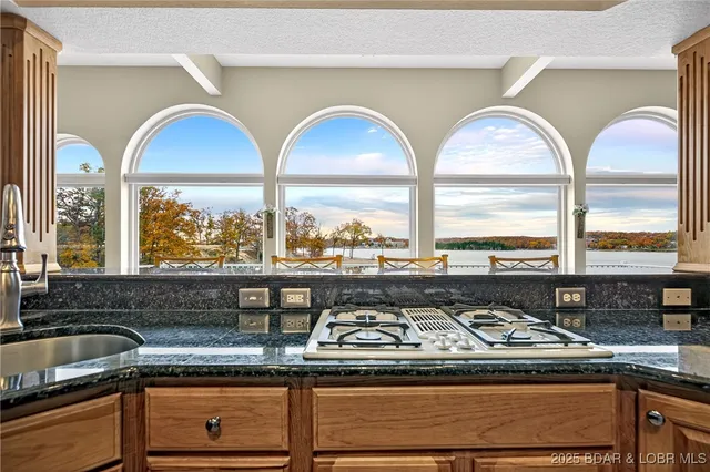 $1,250,000 | 331 Hollow Oak Road, Sunrise Beach, MO 65079