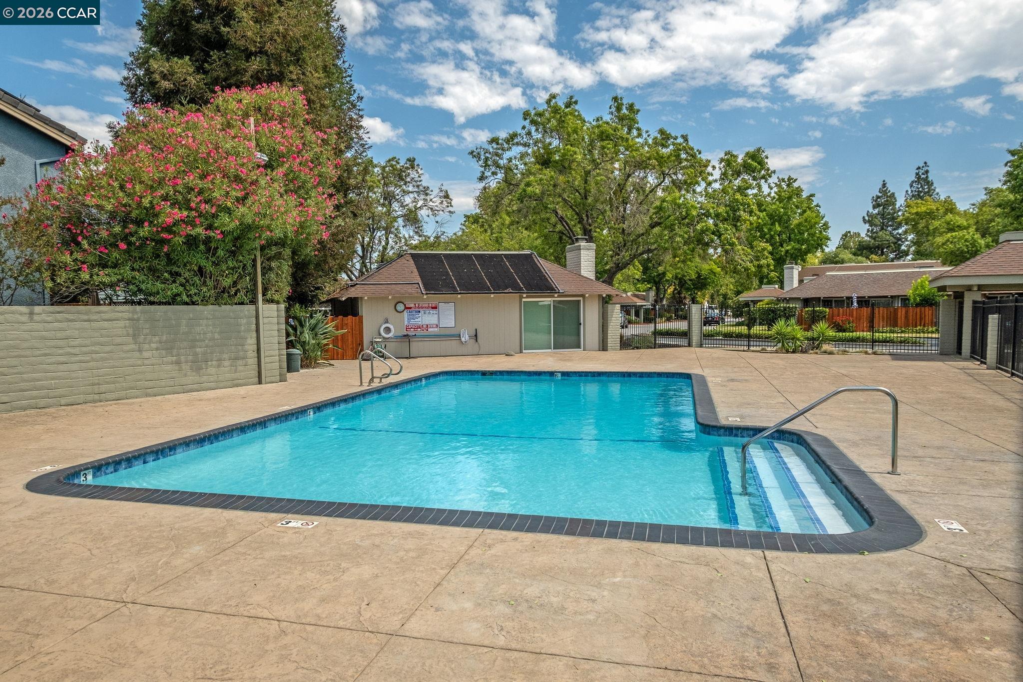 825 Oak Grove Road, Unit 16 Concord, CA 94518 - Photo 28 of 31