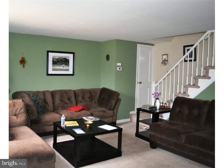 623 East Springfield Road Springfield, PA 19064 - Photo 2 of 13 Living Room