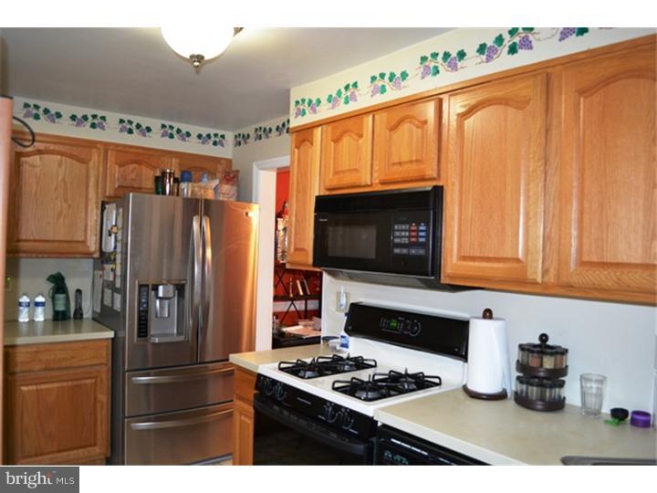 623 East Springfield Road Springfield, PA 19064 - Photo 4 of 13 Kitchen