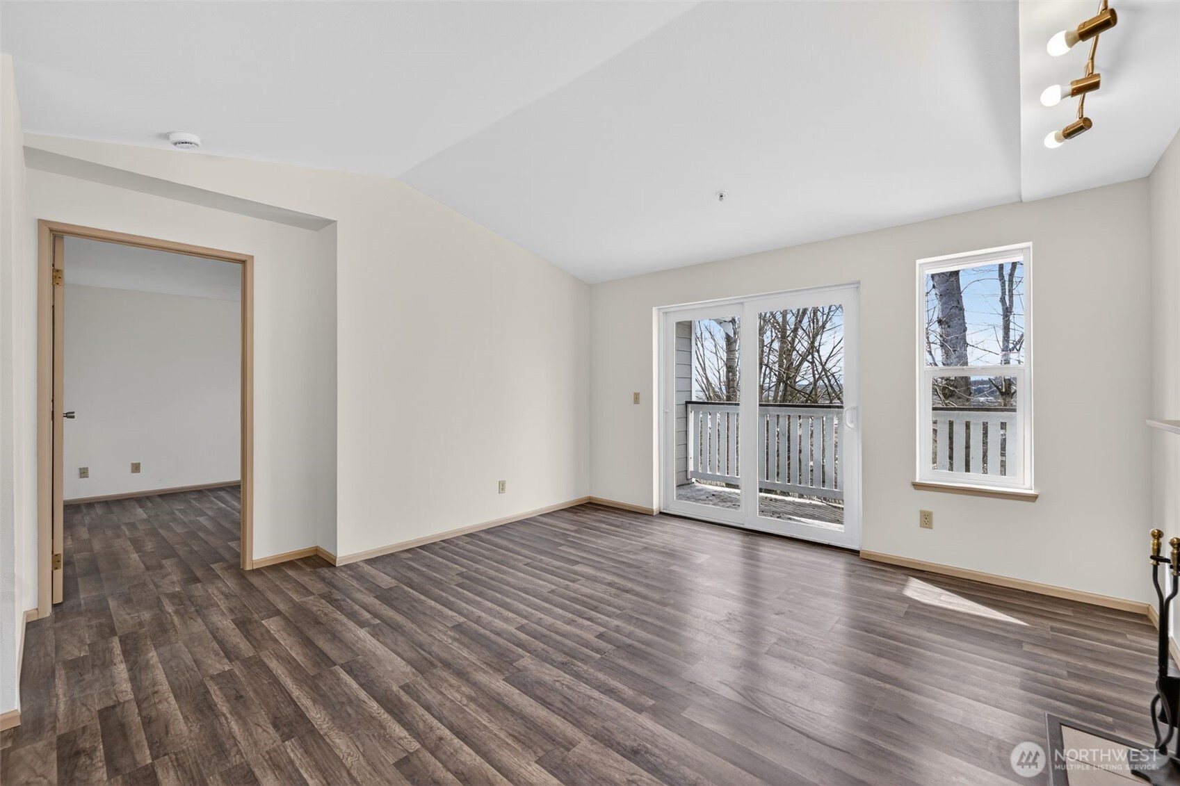 901 Sunset Boulevard Northeast, Unit D215 Renton, WA 98056 - Photo 15 of 31
