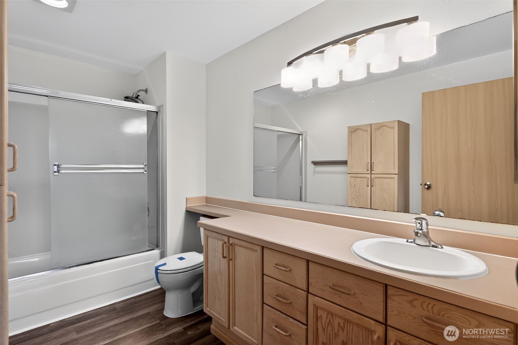 901 Sunset Boulevard Northeast, Unit D215 Renton, WA 98056 - Photo 18 of 31