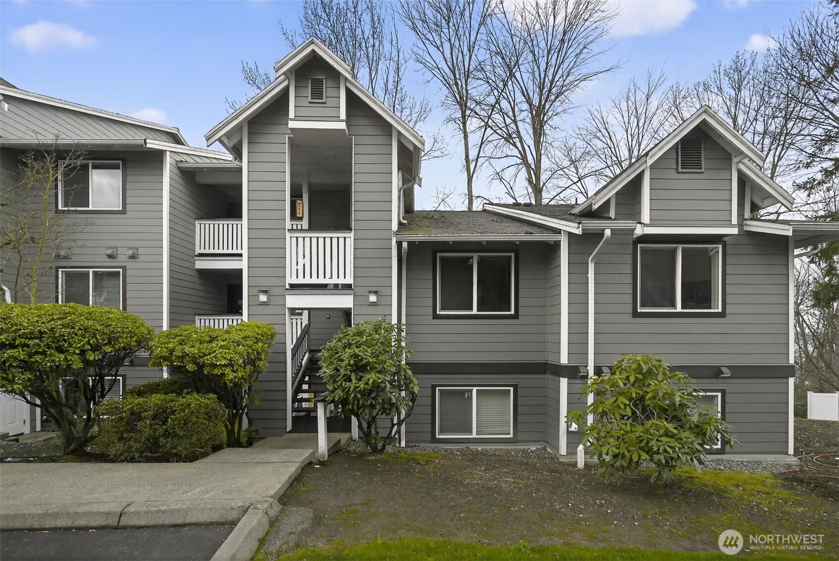 901 Sunset Boulevard Northeast, Unit D215 Renton, WA 98056 - Photo 2 of 31