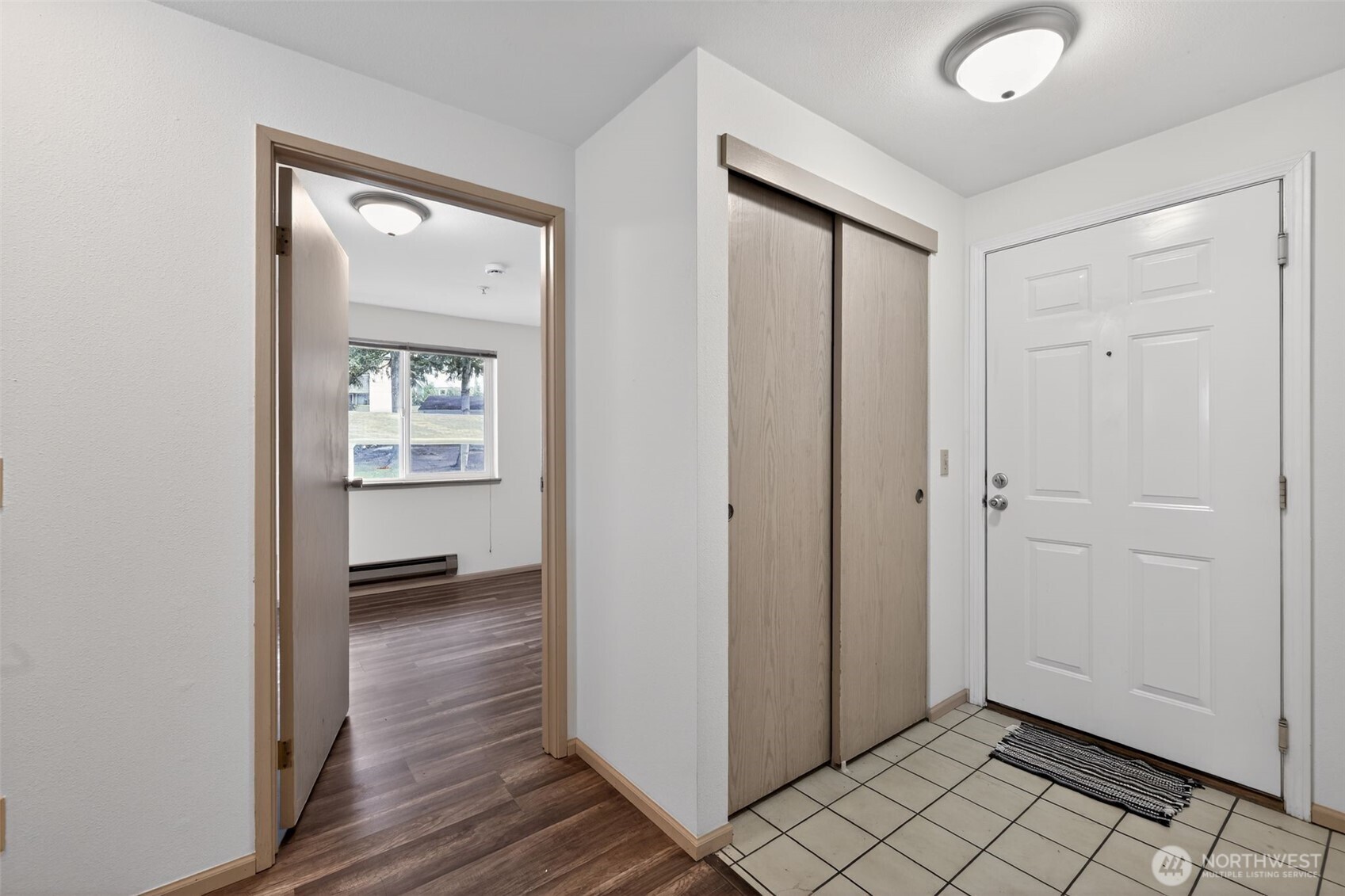 901 Sunset Boulevard Northeast, Unit D215 Renton, WA 98056 - Photo 3 of 31