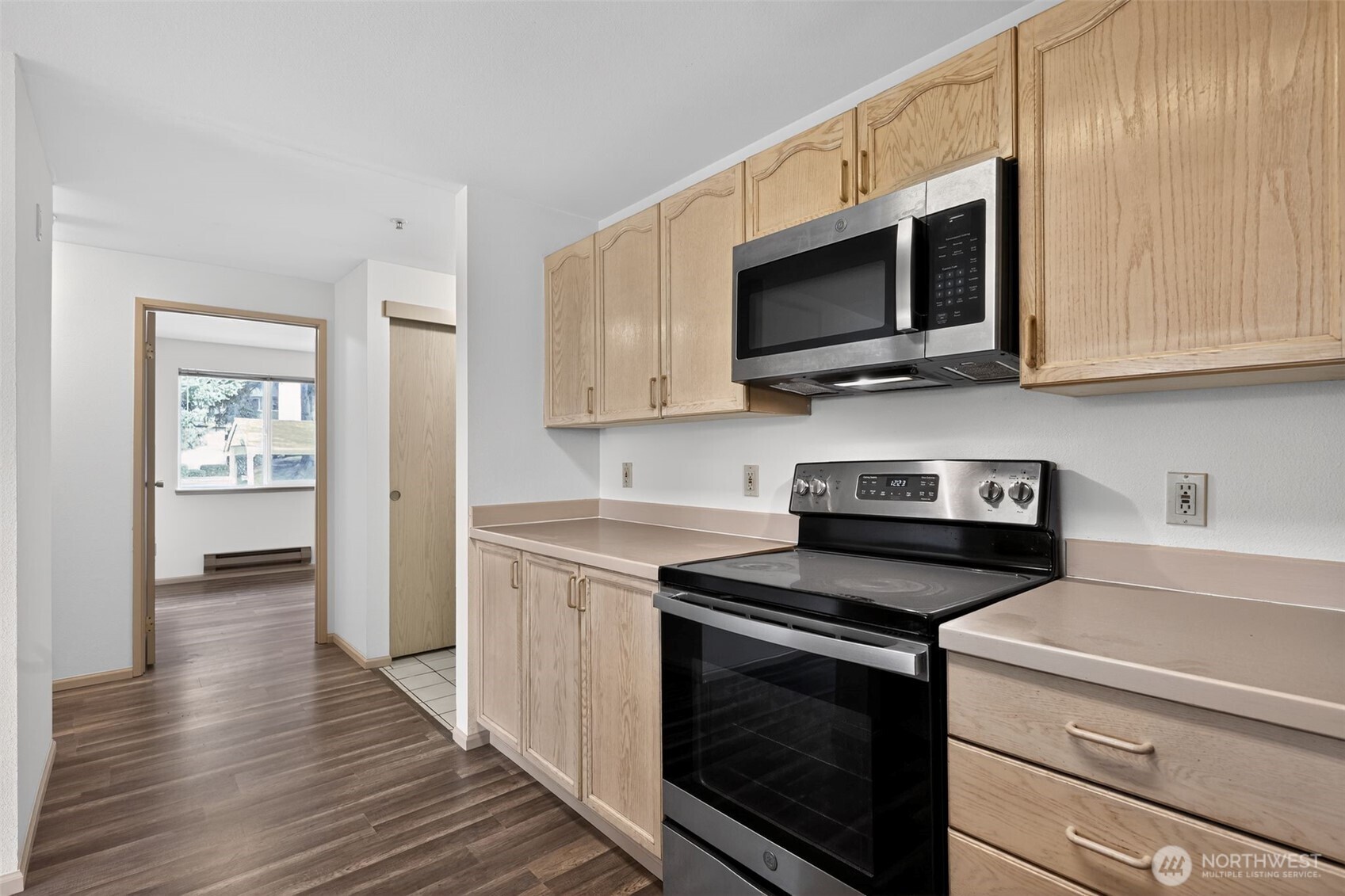 901 Sunset Boulevard Northeast, Unit D215 Renton, WA 98056 - Photo 7 of 31