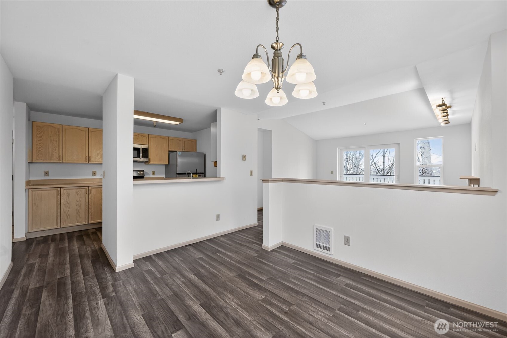 901 Sunset Boulevard Northeast, Unit D215 Renton, WA 98056 - Photo 9 of 31