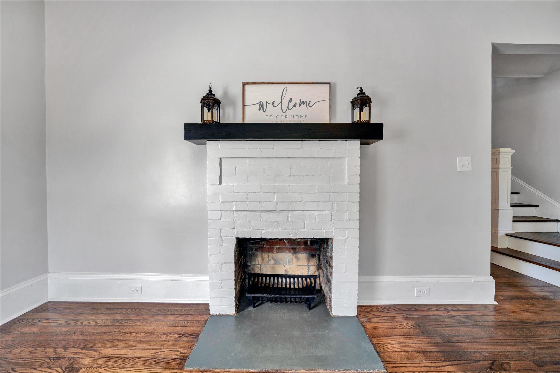 1853 Navigation Point Goodview, VA 24095 - Photo 6 of 38 a living room with a fireplace