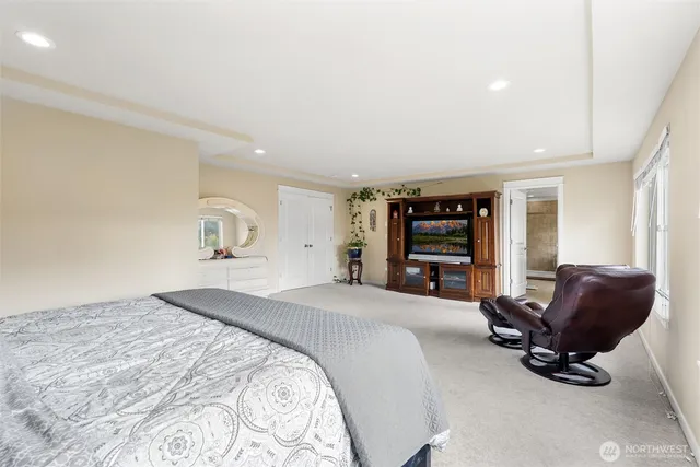 $1,699,999 | 4426 216th Place Southeast, Bothell, WA 98021