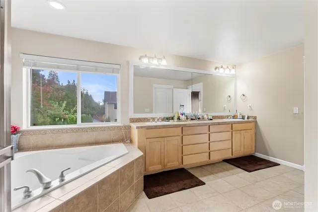 $1,699,999 | 4426 216th Place Southeast, Bothell, WA 98021