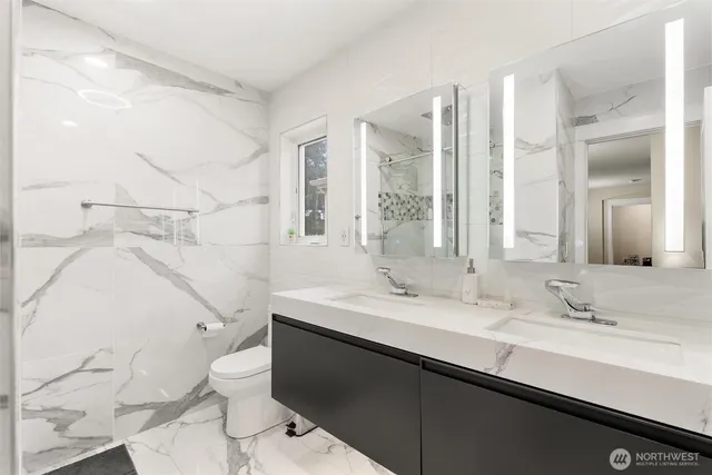 $1,699,999 | 4426 216th Place Southeast, Bothell, WA 98021