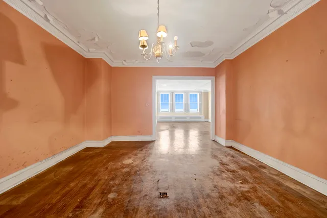 $374,000 | 3300 North Lake Shore Drive, Unit 13C, Chicago, IL 60657