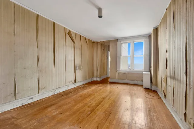 $374,000 | 3300 North Lake Shore Drive, Unit 13C, Chicago, IL 60657