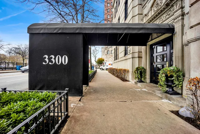 $374,000 | 3300 North Lake Shore Drive, Unit 13C, Chicago, IL 60657