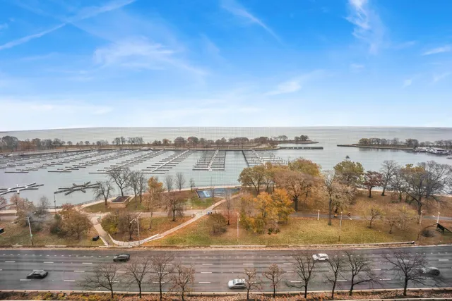 $374,000 | 3300 North Lake Shore Drive, Unit 13C, Chicago, IL 60657