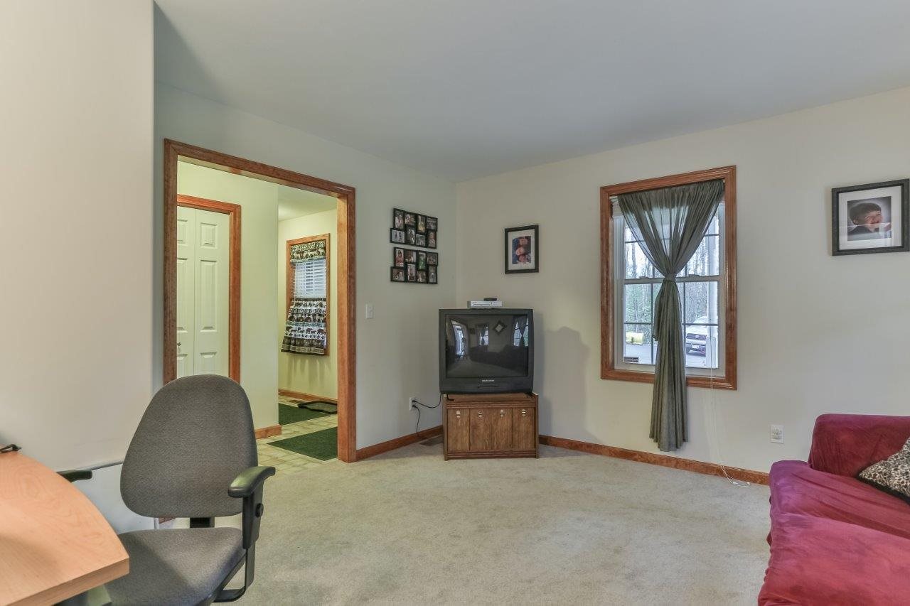 373 Lovejoy Road Loudon, NH 03307 - Photo 15 of 24