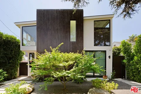 $3,195,000 | 3785 Boise Avenue, Los Angeles, CA 90066