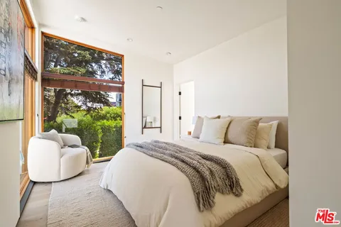 $3,195,000 | 3785 Boise Avenue, Los Angeles, CA 90066