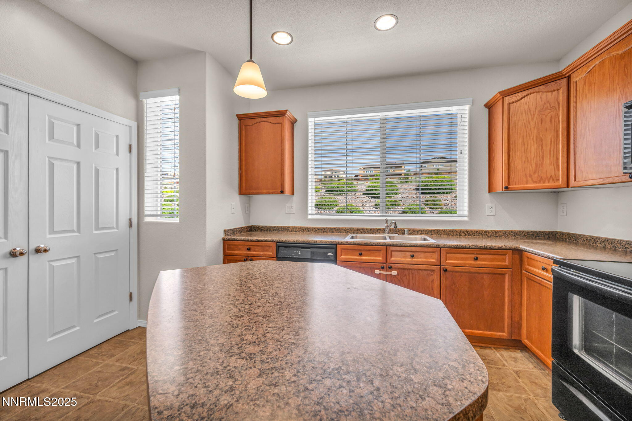 3074 Sterling Ridge Circle Sparks, NV 89431 - Photo 13 of 33 14-web-or-mls-3074-sterling-ridge-cir